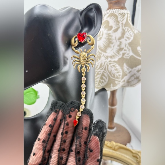 Gothic Scorpion Drop Earrings | Red Crystal Heart & Rhinestone Tail - Picture 11 of 12
